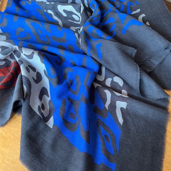 Cheetah Print Scarf NBW - Picture 2 of 2